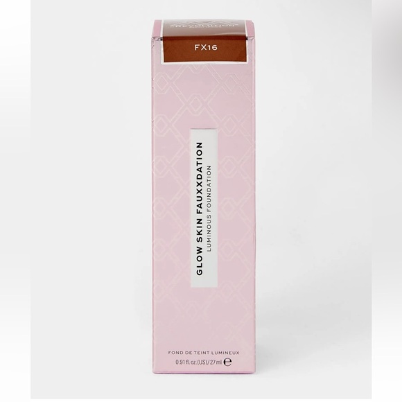 FX16 | XX Revolution Glow Skin Fauxxdation Luminous Foundation - Picture 3 of 3